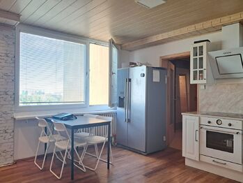 Prodej bytu 4+kk v osobním vlastnictví 75 m², Praha 8 - Troja