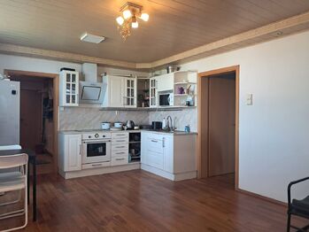 Prodej bytu 4+kk v osobním vlastnictví 75 m², Praha 8 - Troja