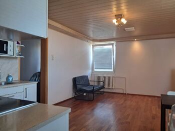 Prodej bytu 4+kk v osobním vlastnictví 75 m², Praha 8 - Troja
