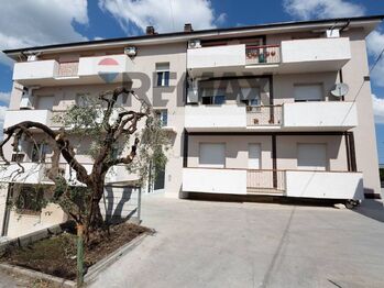 Prodej bytu 3+1 v osobním vlastnictví 90 m², Tollo
