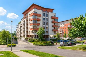 Pronájem bytu 1+kk v osobním vlastnictví 32 m², Praha 10 - Záběhlice