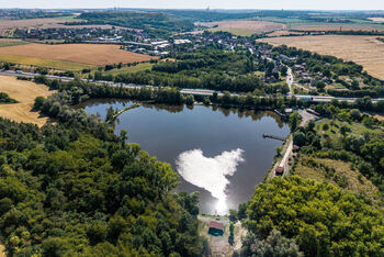 Prodej pozemku 36170 m², Dřetovice