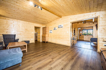 Obývací pokoj - Prodej pozemku 36170 m², Dřetovice