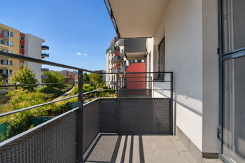 Balkon - Pronájem bytu 1+kk v osobním vlastnictví 42 m², Praha 9 - Letňany