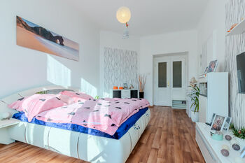 Prodej bytu 4+1 v osobním vlastnictví 149 m², Praha 7 - Holešovice