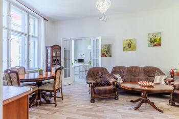 Prodej bytu 4+1 v osobním vlastnictví 149 m², Praha 7 - Holešovice
