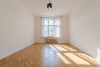 upraveno bez nábytku a koberce - Prodej bytu 4+1 v osobním vlastnictví 149 m², Praha 7 - Holešovice