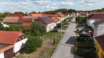 Prodej pozemku 3467 m², Radkovice u Budče