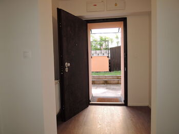 Pronájem bytu 2+kk v osobním vlastnictví 38 m², Praha 5 - Smíchov