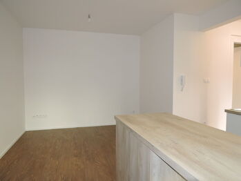 Pronájem bytu 2+kk v osobním vlastnictví 38 m², Praha 5 - Smíchov