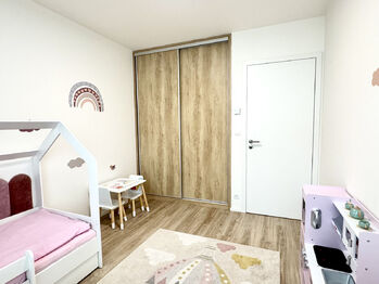 Pronájem bytu 3+kk v osobním vlastnictví 70 m², Praha 8 - Libeň