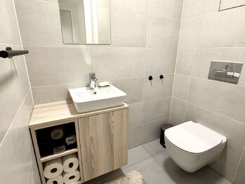 Pronájem bytu 3+kk v osobním vlastnictví 70 m², Praha 8 - Libeň