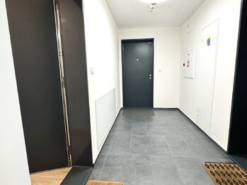 Pronájem bytu 3+kk v osobním vlastnictví 70 m², Praha 8 - Libeň