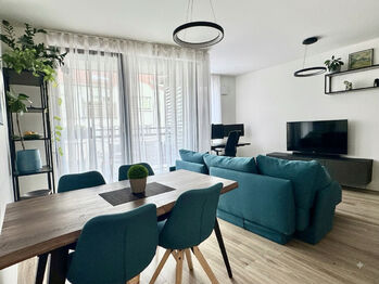 Pronájem bytu 3+kk v osobním vlastnictví 70 m², Praha 8 - Libeň