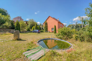 Prodej domu 323 m², Bochov