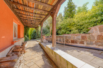 Prodej domu 323 m², Bochov