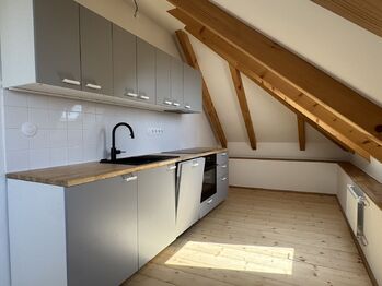 Pronájem bytu 3+kk v osobním vlastnictví 73 m², Hostivice