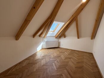 Pronájem bytu 3+kk v osobním vlastnictví 73 m², Hostivice