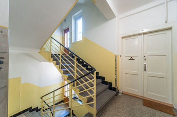Prodej bytu 1+1 v družstevním vlastnictví 30 m², Praha 7 - Holešovice