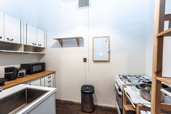 Prodej bytu 1+1 v družstevním vlastnictví 30 m², Praha 7 - Holešovice