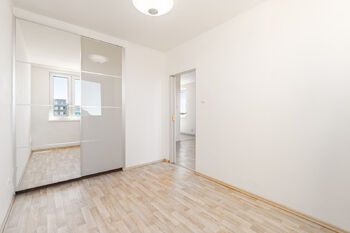 Pronájem bytu 2+kk v osobním vlastnictví 42 m², Praha 6 - Řepy