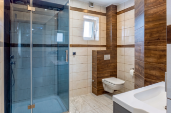 byt - koupelna - Prodej ubytovacího zařízení 500 m², Třinec