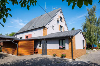 hlavní stavba a recepce - Prodej ubytovacího zařízení 500 m², Třinec