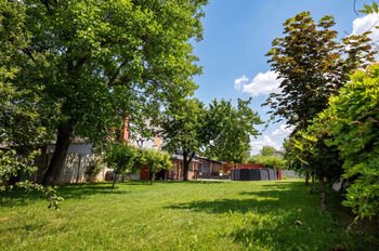 zahrada - soukromí - Prodej ubytovacího zařízení 500 m², Třinec