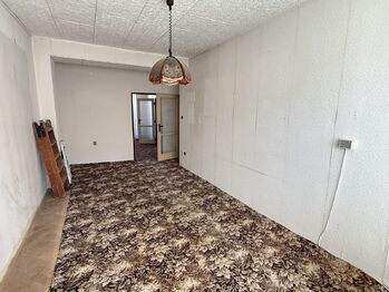 Obývací pokoj - Prodej bytu 2+1 v osobním vlastnictví 52 m², Domažlice