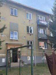 Bytový dům - ul. Dvořákova 442 - Prodej bytu 2+1 v osobním vlastnictví 52 m², Domažlice