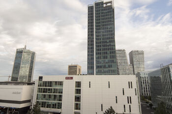 výhled z okna - Pronájem bytu 2+kk v osobním vlastnictví 40 m², Praha 4 - Nusle