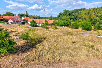 Prodej pozemku 7108 m², Liběchov