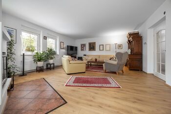 Obývací pokoj - Prodej domu 190 m², Praha 4 - Šeberov 