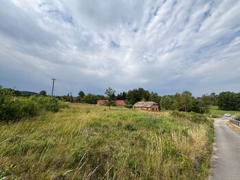Prodej pozemku 2605 m², Horní Radouň