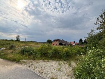 Prodej pozemku 2605 m², Horní Radouň