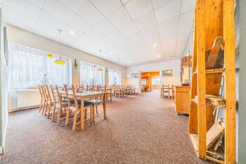 Prodej restaurace 249 m², Praha 8 - Kobylisy