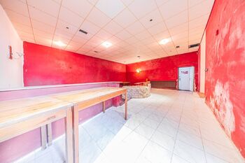 Prodej restaurace 249 m², Praha 8 - Kobylisy