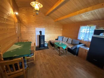 Prodej pozemku 958 m², Chbany