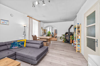 Prodej domu 250 m², Mišovice