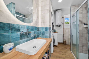 Prodej domu 250 m², Mišovice