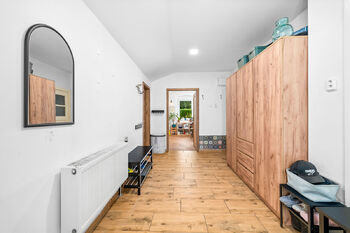 Prodej domu 250 m², Mišovice