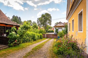 Prodej domu 250 m², Mišovice