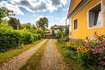 Prodej domu 250 m², Mišovice