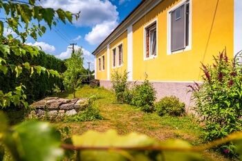 Prodej domu 250 m², Mišovice