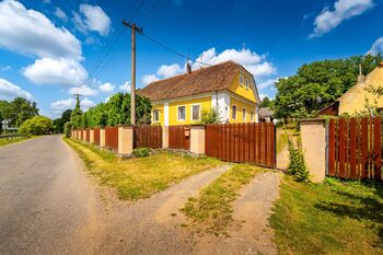 Prodej domu 250 m², Mišovice