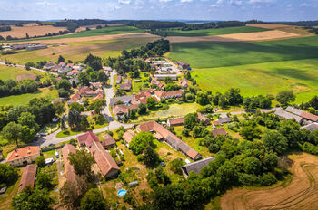 Prodej domu 250 m², Mišovice