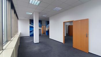Pronájem kancelářských prostor 470 m², Praha 3 - Vinohrady