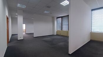 Pronájem kancelářských prostor 470 m², Praha 3 - Vinohrady