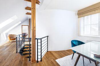 Pracovna - Pronájem bytu 4+kk v osobním vlastnictví 149 m², Praha 5 - Smíchov
