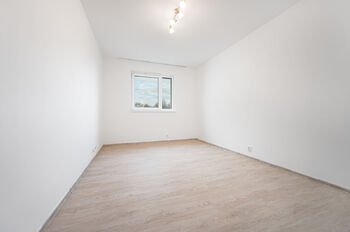 Dětský pokoj - Pronájem bytu 3+kk v osobním vlastnictví 86 m², Český Brod